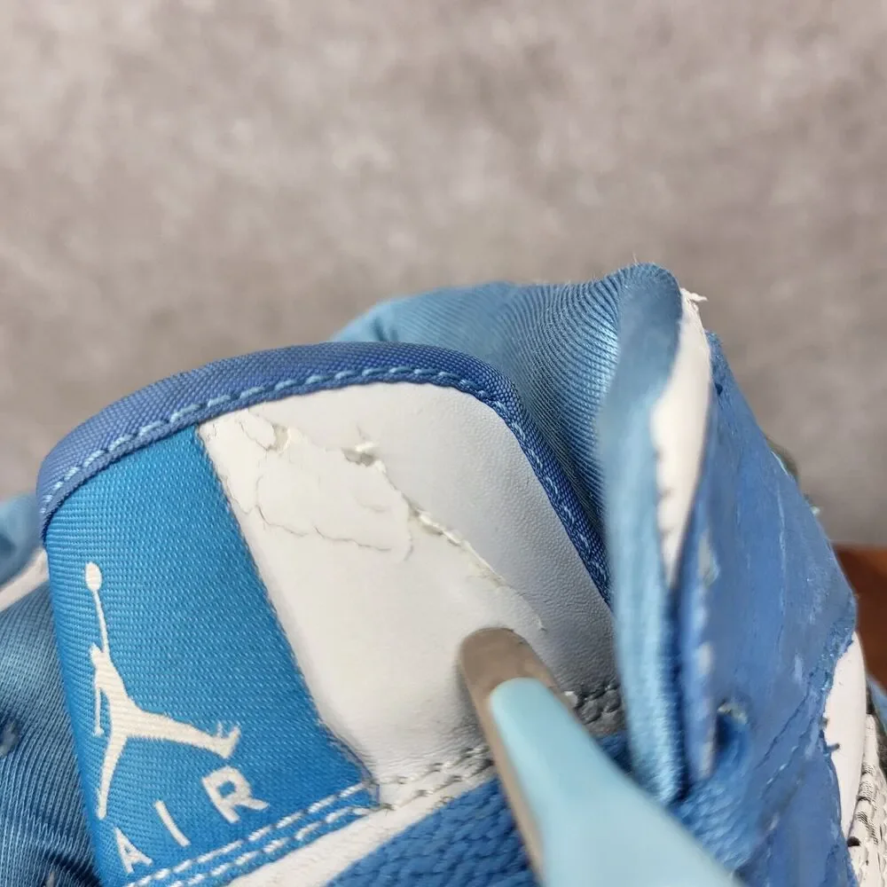 Nike Air Jordan 1 Retro Alpha Sneakers Mens‎ 12 White University Blue 136085-140